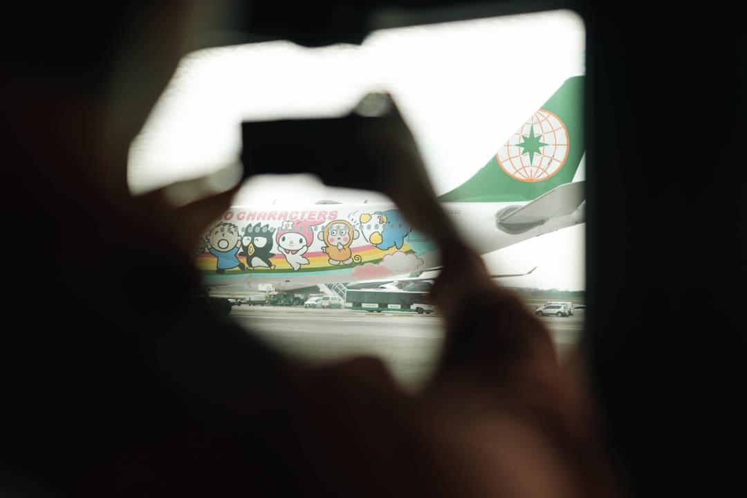 【光辉60载 魅力新西藏】光亮跨过：西藏电力六十年 从酥油灯到“世界屋脊”的动力革新